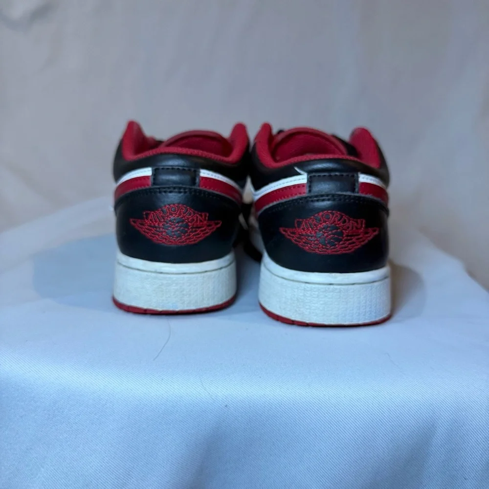 Nike Air Jordan 1 Low GS Reverse Black Toe 553560-163 Red White‎ Black Size 6Y